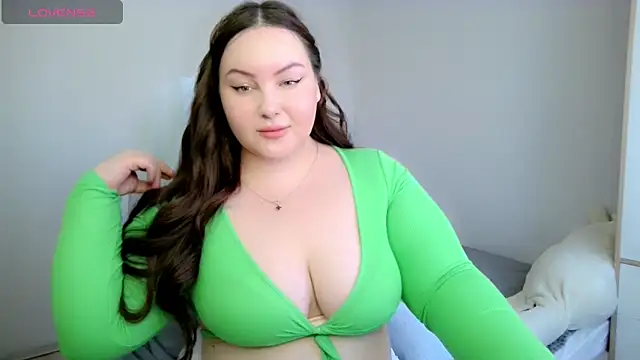 sensitive  girl online show from April 17, 2026, 8:39 am