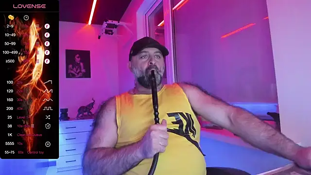 Snapshot of MAGABEAR077 chatting on June 2, 2026, 4:20 pm MAGABEAR077 online show from June 2, 2026, 4:20 pm