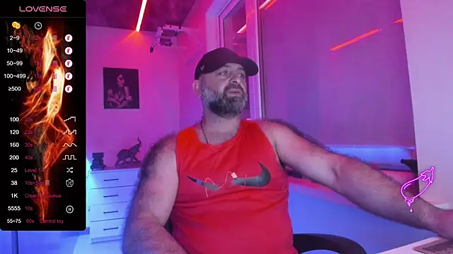 Snapshot of MAGABEAR077 chatting on June 18, 2026, 4:11 pm MAGABEAR077 online show from June 18, 2026, 4:11 pm
