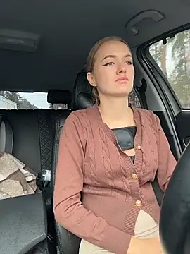 Devill Angel  online show from April 25, 2026, 7:44 am