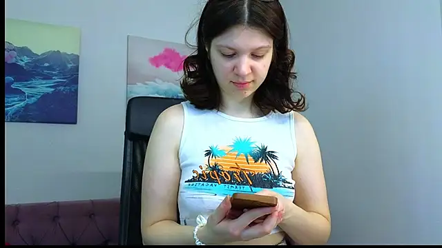 Snapshot of Baby_Evalena chatting on May 3, 2026, 5:35 am Baby Evalena online show from May 3, 2026, 5:35 am