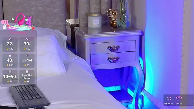 Lola King online show from March 24, 2026, 3:55 am