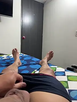 ZMalco2Hend8 online show from April 24, 2026, 3:36 pm