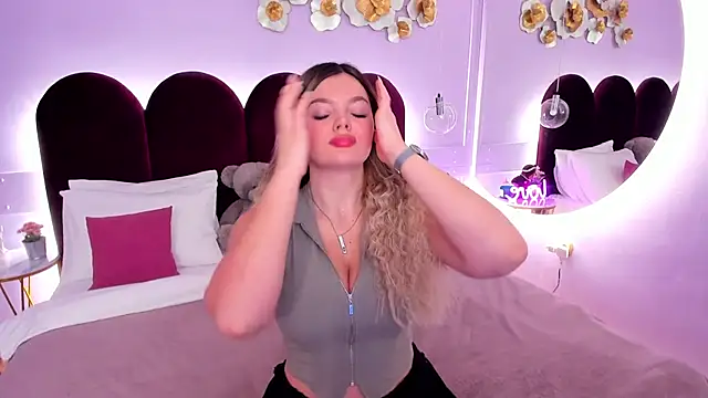 ZaraBloom online show from February 28, 2026, 3:24 pm