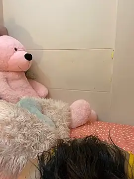 Snapshot of ItsLeyaa chatting on February 16, 2025, 12:08 am ItsLeyaa online show from February 16, 2025, 12:08 am