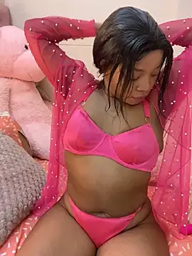 Snapshot of ItsLeyaa chatting on February 16, 2025, 4:53 am ItsLeyaa online show from February 16, 2025, 4:53 am