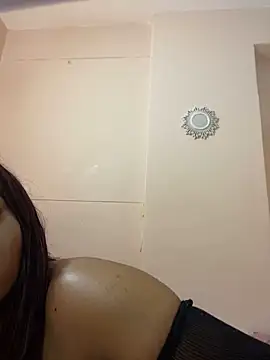 Snapshot of ItsLeyaa chatting on March 6, 2025, 4:08 am ItsLeyaa online show from March 6, 2025, 4:08 am