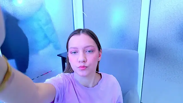 AliceBrayan online show from February 15, 2025, 5:30 am