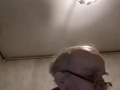 mariusica1xh online show from October 31, 2025, 3:24 pm