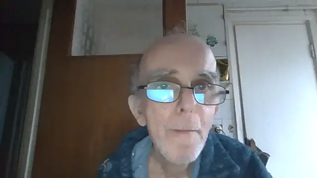 mariusica1xh online show from March 20, 2026, 3:39 pm