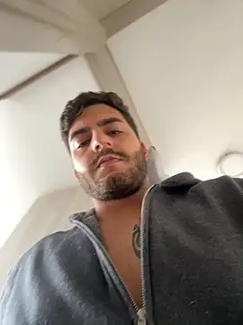 thomas gun online show from October 26, 2025, 8:04 pm