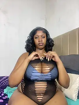 Snapshot of Candy_Love_18 chatting on July 12, 2026, 4:53 pm Candy Love 18 online show from July 12, 2026, 4:53 pm