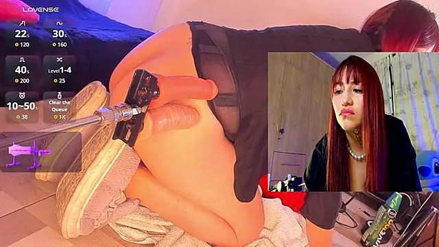 jolee   online show from December 14, 2025, 1:22 am