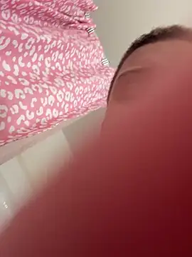 Snapshot of SexyHoneyRedd chatting on February 13, 2026, 1:40 pm SexyHoneyRedd online show from February 13, 2026, 1:40 pm