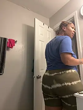 SexyHoneyRedd online show from July 9, 2026, 9:02 am