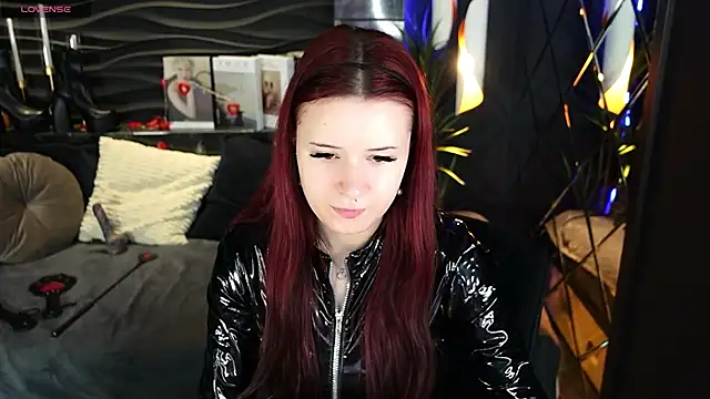 Snapshot of Lily_Moonlight chatting on March 18, 2026, 7:44 am Lily Moonlight online show from March 18, 2026, 7:44 am