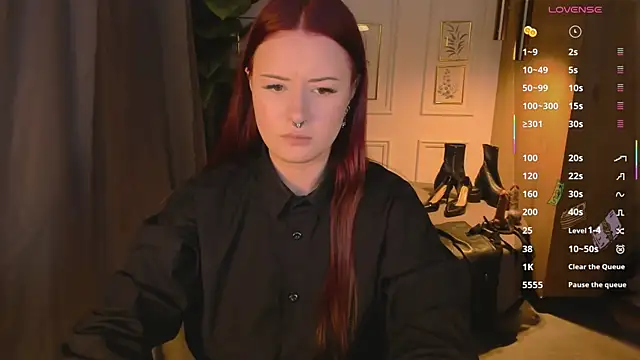 Snapshot of Lily_Moonlight chatting on April 4, 2026, 2:03 pm Lily Moonlight online show from April 4, 2026, 2:03 pm