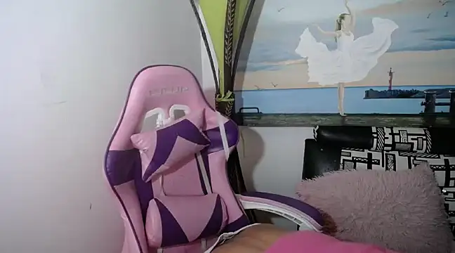 Snapshot of Dy_Hanna chatting on January 8, 2025, 7:24 am Dy Hanna online show from January 8, 2025, 7:24 am