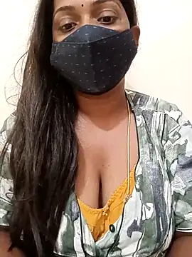 Snapshot of Renuma chatting on February 17, 2025, 3:58 am Renuma online show from February 17, 2025, 3:58 am