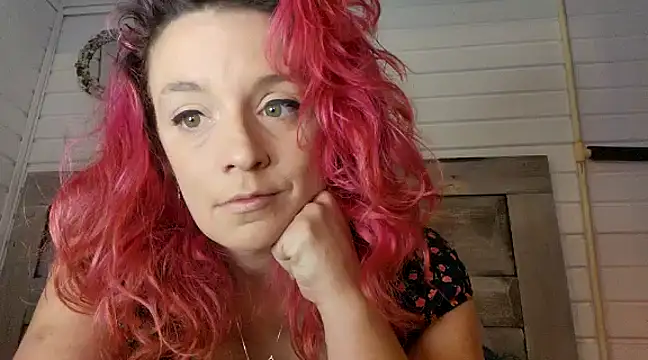 hotwetpansys online show from December 3, 2024, 3:52 am