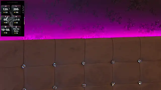 Snapshot of ZoeMesmerize chatting on November 24, 2025, 7:52 am ZoeMesmerize online show from November 24, 2025, 7:52 am