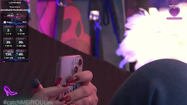 Snapshot of ZoeMesmerize chatting on April 14, 2026, 2:01 pm ZoeMesmerize online show from April 14, 2026, 2:01 pm