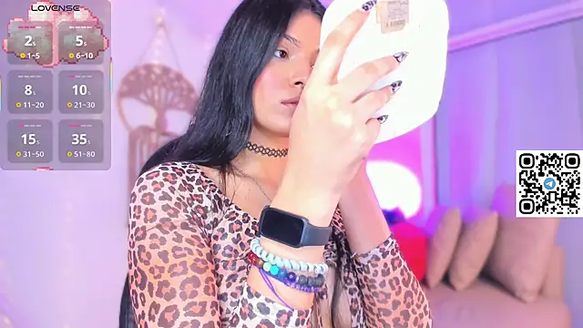 aisha sakina online show from October 12, 2025, 10:42 pm