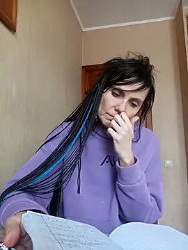 Francenia lolis online show from February 22, 2026, 11:20 am