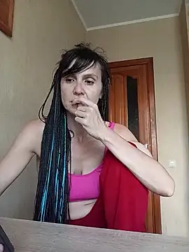 Francenia lolis online show from July 1, 2026, 4:14 am