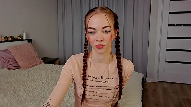 Undertheskin online show from April 9, 2026, 9:47 am