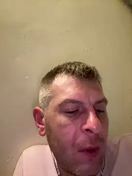 adrian90bi11 online show from May 9, 2026, 10:48 pm