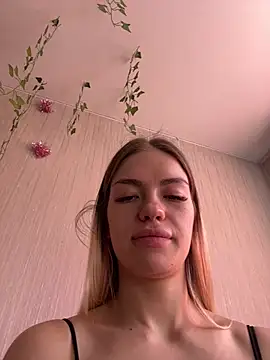 -Sexy Barbie- online show from March 14, 2025, 6:21 am