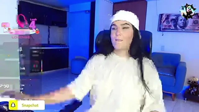 BABYFANTASY 1 online show from January 17, 2026, 7:50 pm