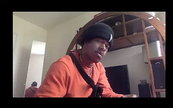 POPAYE972 online show from April 12, 2026, 12:32 pm