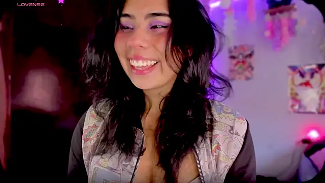 kiki cavilll online show from February 1, 2025, 1:51 pm