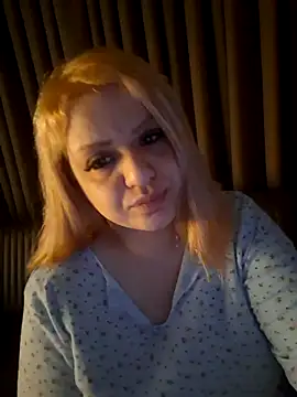 cansuozell online show from March 3, 2026, 8:48 pm