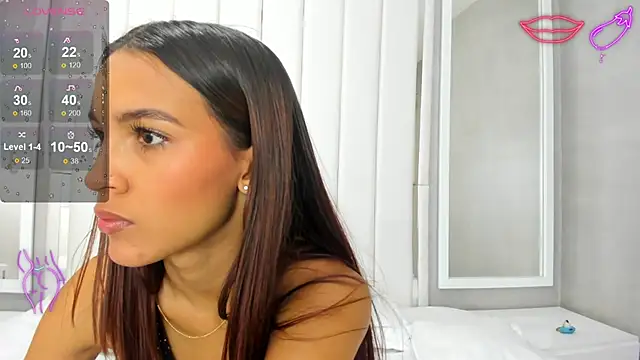 Snapshot of Carohorny4u chatting on January 23, 2025, 10:22 am Carohorny4u online show from January 23, 2025, 10:22 am