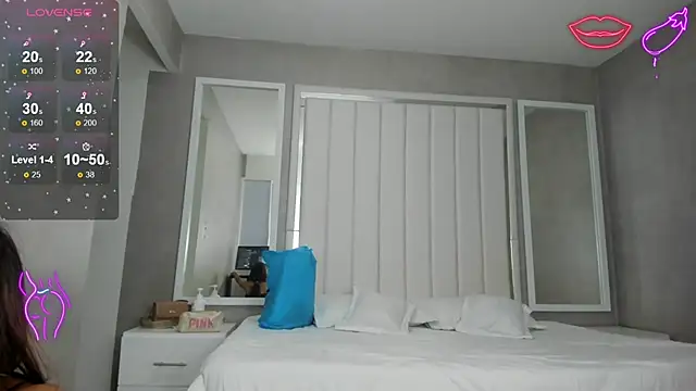 Snapshot of Carohorny4u chatting on February 3, 2025, 10:14 am Carohorny4u online show from February 3, 2025, 10:14 am