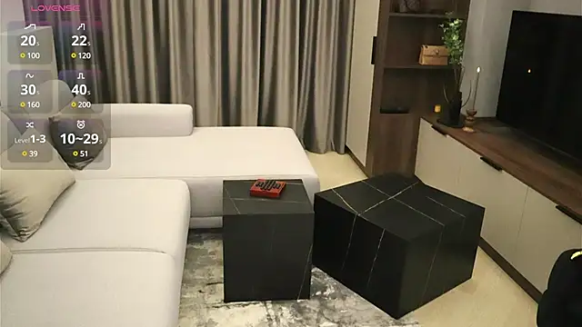 IrisNoire online show from January 13, 2025, 8:15 pm