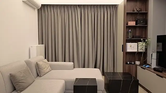 IrisNoire online show from February 3, 2026, 8:14 pm