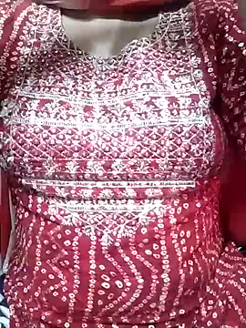 Snapshot of Cute_Sona17 chatting on January 15, 2025, 6:01 am Cute Sona17 online show from January 15, 2025, 6:01 am