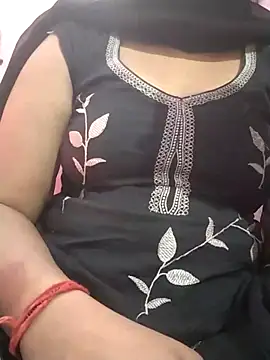 Snapshot of Cute_Sona17 chatting on December 1, 2025, 5:01 am Cute Sona17 online show from December 1, 2025, 5:01 am