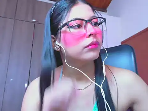 Snapshot of _ALLYSON18_ chatting on June 9, 2026, 12:06 pm ALLYSON18 online show from June 9, 2026, 12:06 pm
