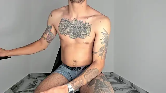 Snapshot of mikee_scooth chatting on January 18, 2026, 11:30 pm mikee scooth online show from January 18, 2026, 11:30 pm