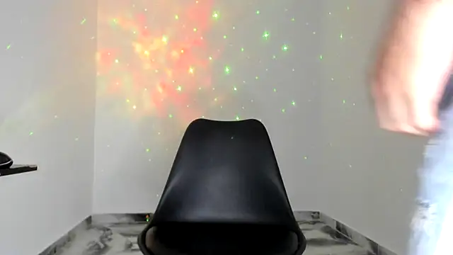 mikee scooth online show from April 16, 2026, 11:51 pm