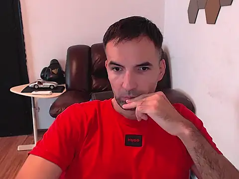 Snapshot of Leo_1617 chatting on October 12, 2025, 12:37 pm Leo 1617 online show from October 12, 2025, 12:37 pm