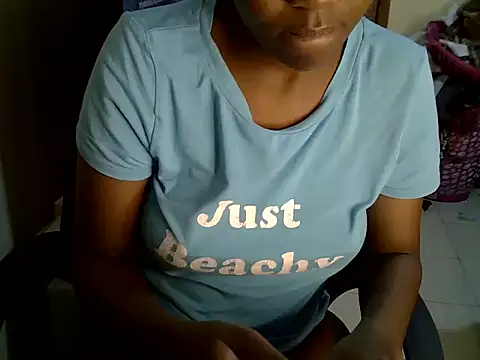 Snapshot of Caryyyl chatting on April 9, 2026, 10:59 pm Caryyyl online show from April 9, 2026, 10:59 pm