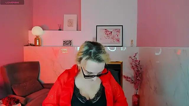 Snapshot of Queen_Anna_ chatting on February 27, 2026, 1:22 pm Queen Anna online show from February 27, 2026, 1:22 pm