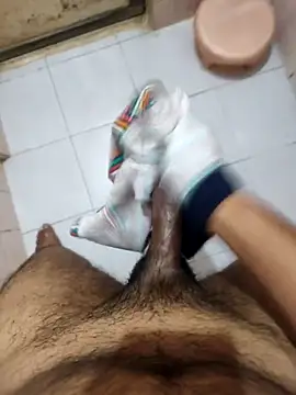 virginat32 online show from October 21, 2025, 11:55 am