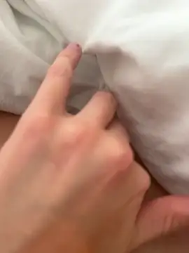 Snapshot of hornygirl98989 chatting on September 18, 2025, 1:02 pm hornygirl98989 online show from September 18, 2025, 1:02 pm